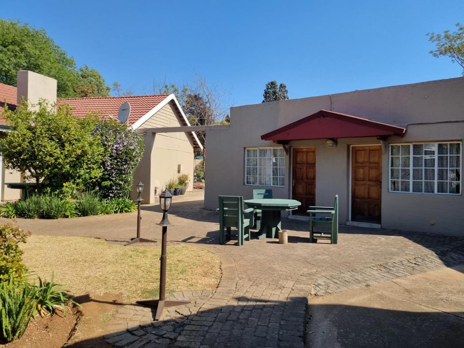 Emerald Guesthouse Kempton Park Exterior photo